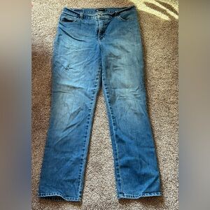 Women’s Lee Classic Fit Jeans Size 10 Short